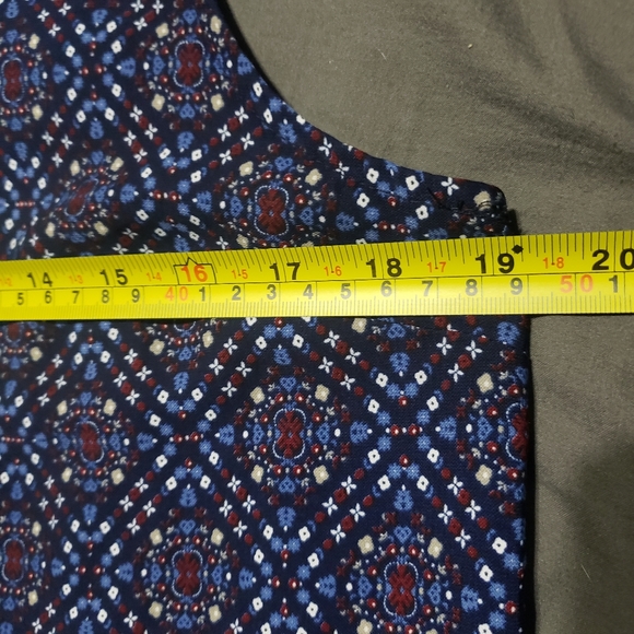 Renee C. Dressy tank top - Picture 3 of 7